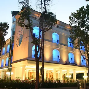 hotel-il-gabbiano-cesenatico.emilia-romagnahotels.net/